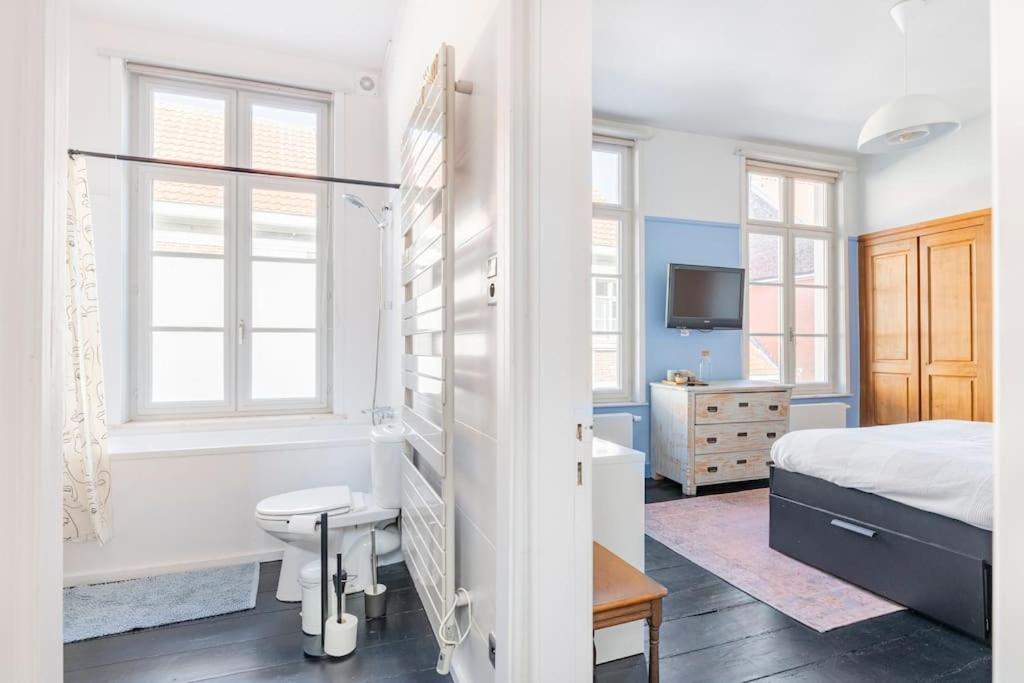 Townhouse Room Herenhuys Eeklo Exterior foto